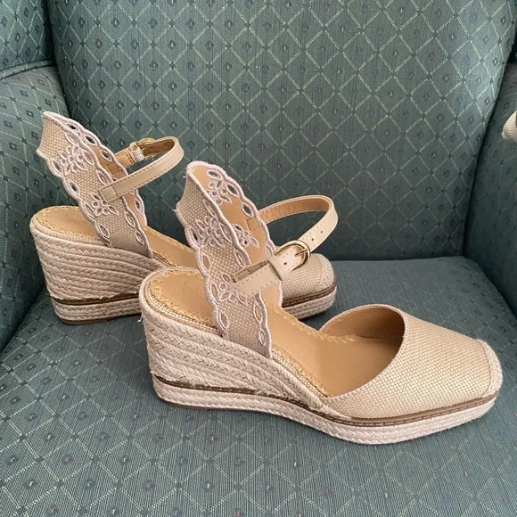 Crown Vintage Beige Narri Wedge Sandal Espadrille - Picture 3 of 16